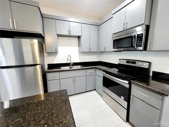 Building Photo - 2101 Taxco Ct