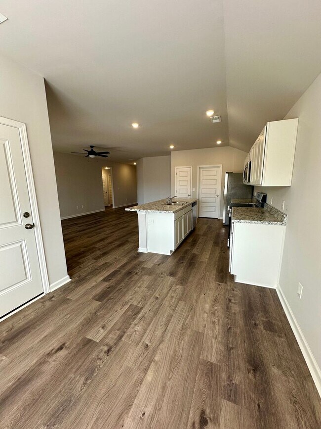 Building Photo - *MARCH FREE** Brand New  Three Bedroom | Two Bathroom Home in Odenville