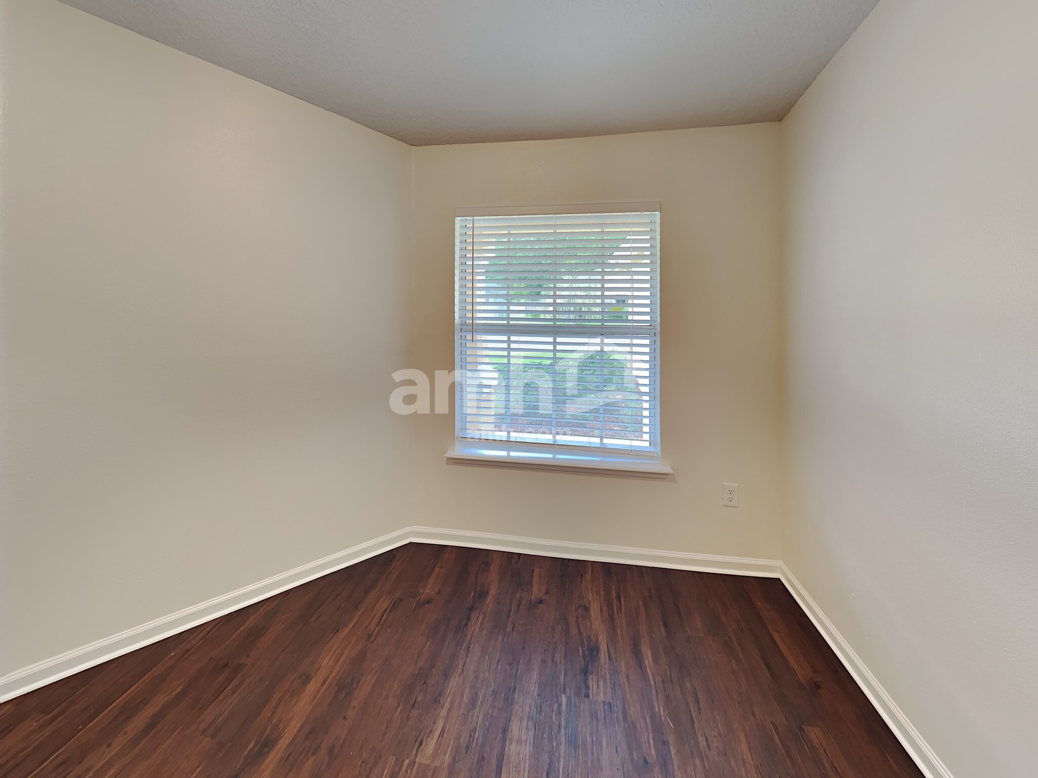 Building Photo - 2842 Woodstone Dr