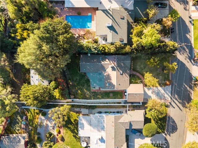 Building Photo - 28 Ranchview Rd