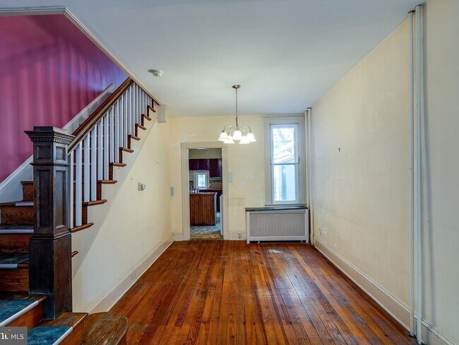 Building Photo - 524 Howard Ave