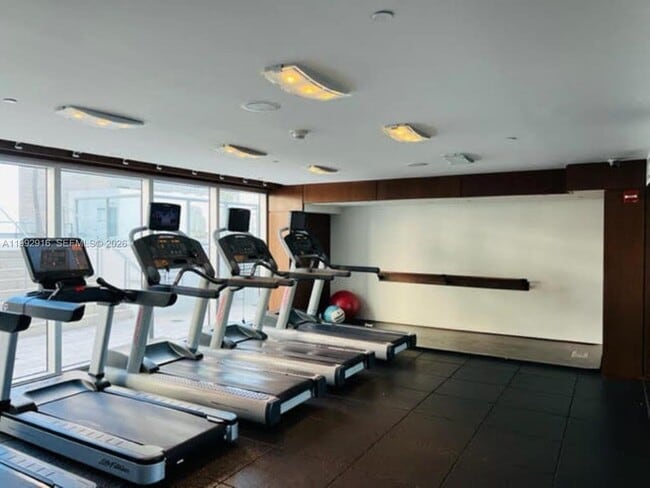 Building Photo - 335 S Biscayne Blvd