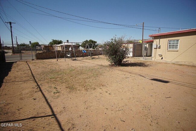 Building Photo - 8300 Mt Everest Dr