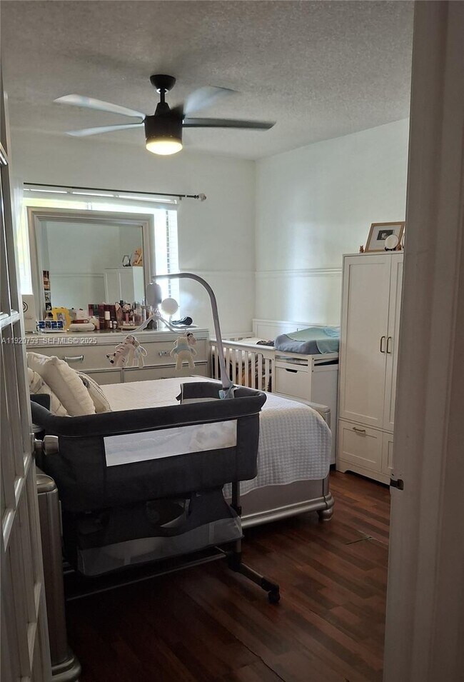 Building Photo - 13915 SW 91st Terrace