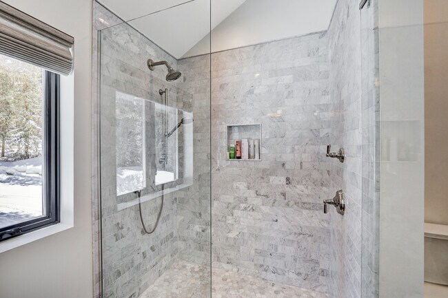 Building Photo - 189 Co Rd 535