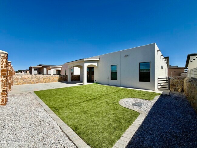 Building Photo - 15313 PROMISE
