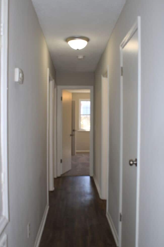 Building Photo - Awesomely Located 3 bedroom 2 bath Available!