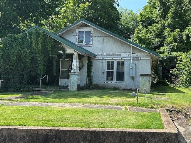 Building Photo - 614 W Central Ave