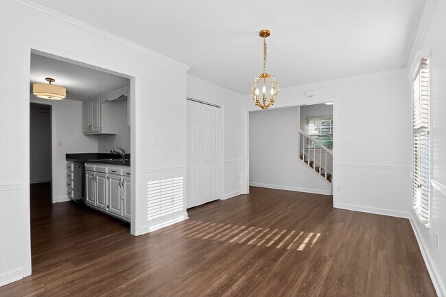 Building Photo - 1819 Sabrina Ct