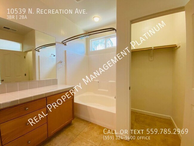 Building Photo - 10539 N Recreation Ave