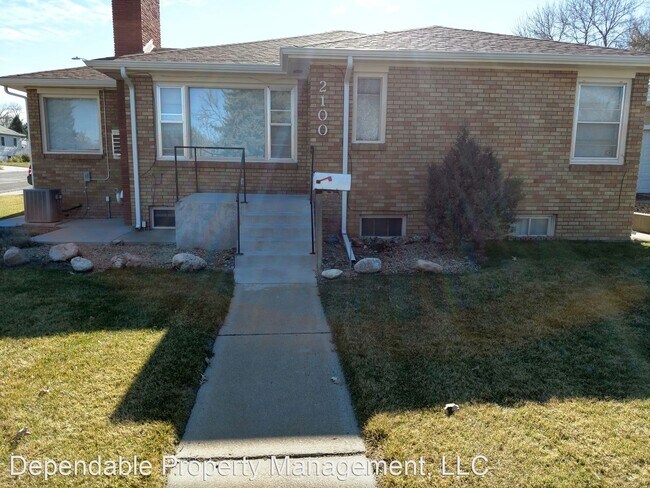 Building Photo - 6 br, 2 bath House - 2100 10th Street Road