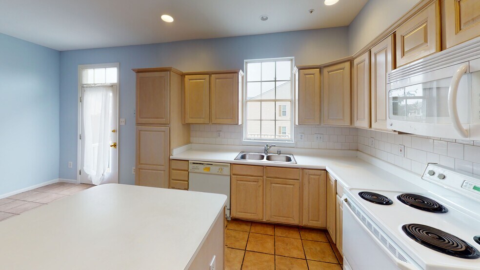 Building Photo - 9219 Owings Choice Ct