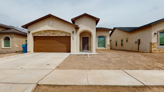 Building Photo - 440 Soleil Rd