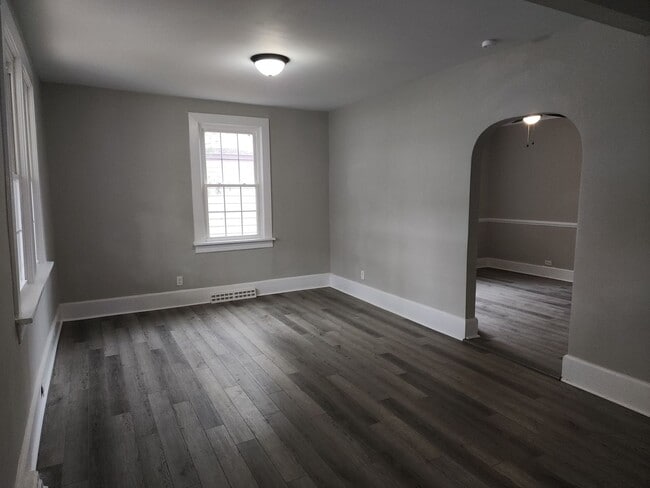 Building Photo - Updated 3 Bedroom 1.5 Bath West Point Beauty!