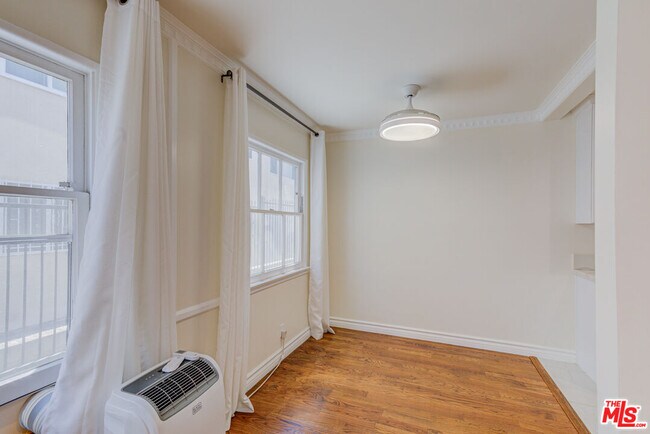 Building Photo - 1643 N Formosa Ave