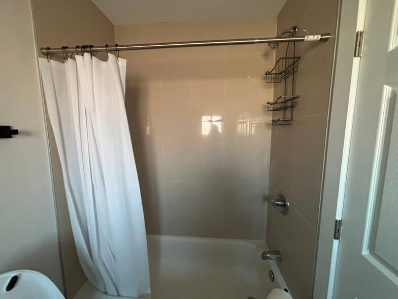 Bathroom - 217 S High St