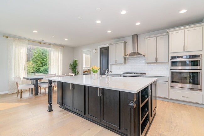 Building Photo - Beautiful home in Monroe available 9/15