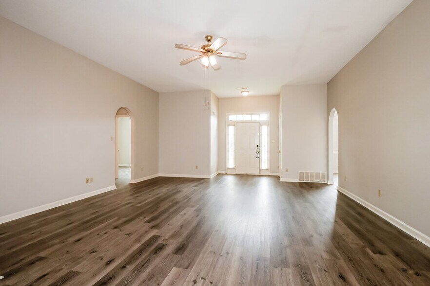 Building Photo - 4971 Rabbit Chase Ln