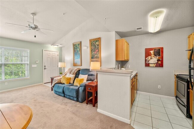 Building Photo - 9117 Lee Vista Blvd