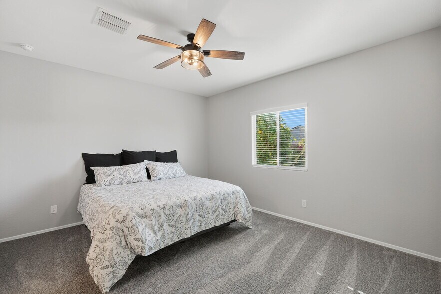 Building Photo - 3017 N Majestic Ct