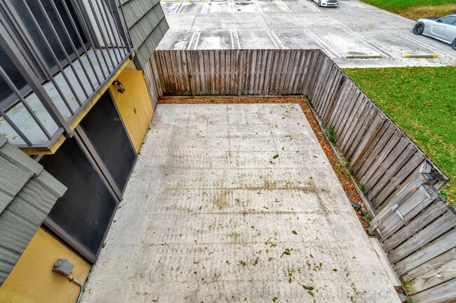 Building Photo - 311 3rd Way