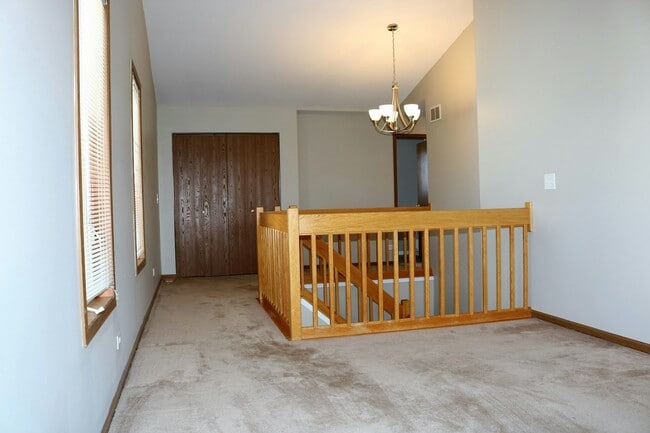 Building Photo - 223 Carlisle Ave