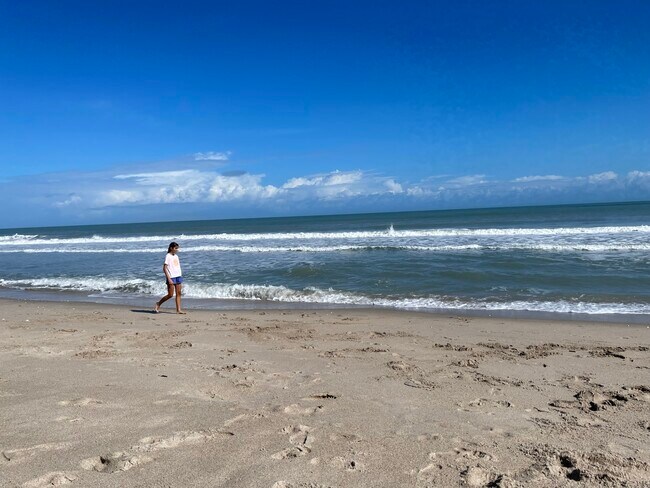 Primary Photo - 3150 N Highway A1A