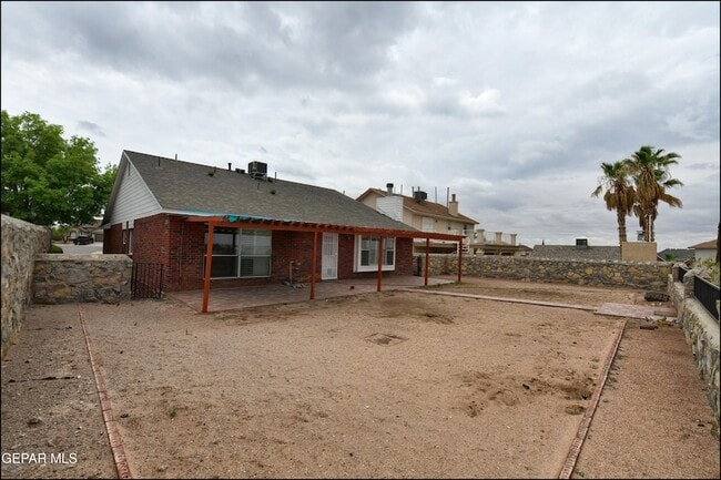 Building Photo - 7089 Black Ridge Dr