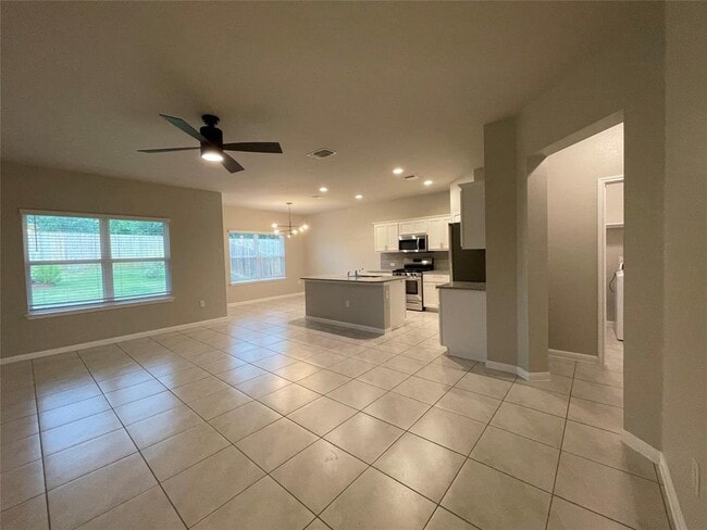 Building Photo - 6717 Ranchito Dr