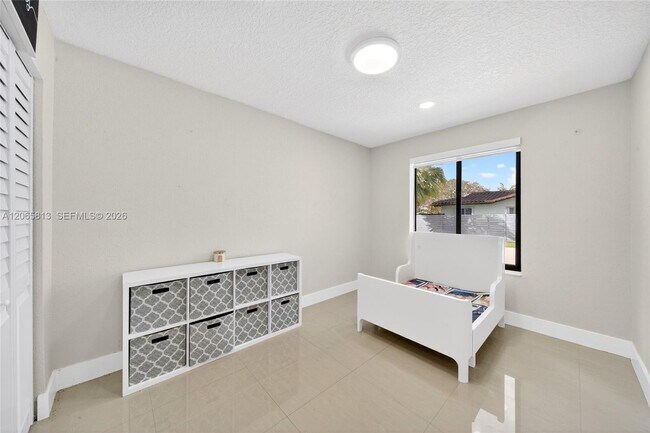 Building Photo - 11951 SW 120th Terrace