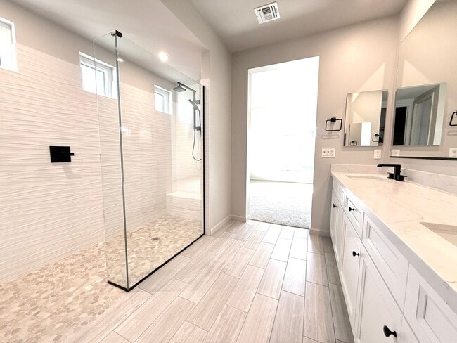 Building Photo - Brand New home in Jasper!