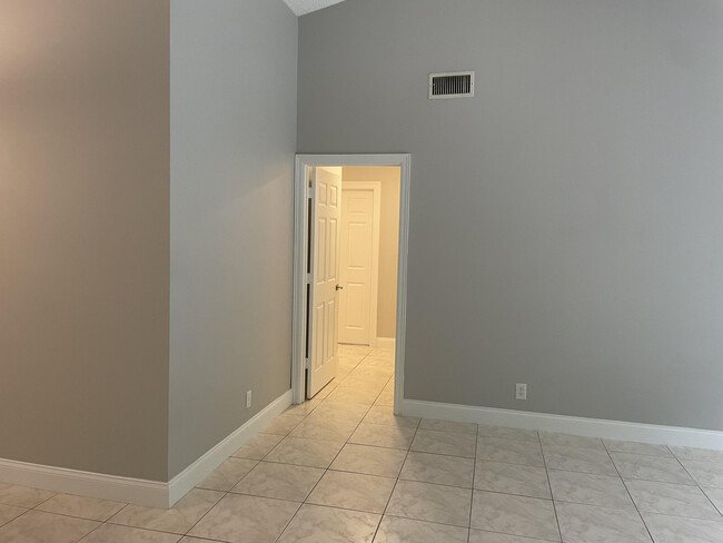 Building Photo - 9173 Tivoli Pl