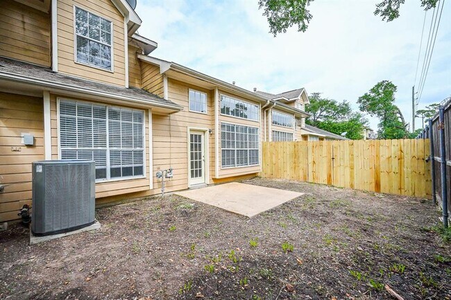 Building Photo - 14420 Walters Rd
