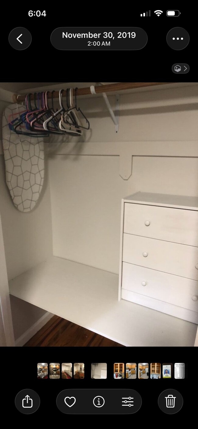 Building Photo - 305 E Mt Eden Ave