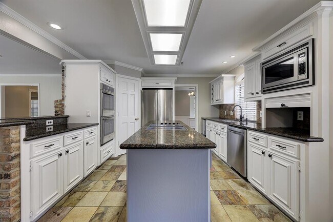 Building Photo - 2518 Talina Way