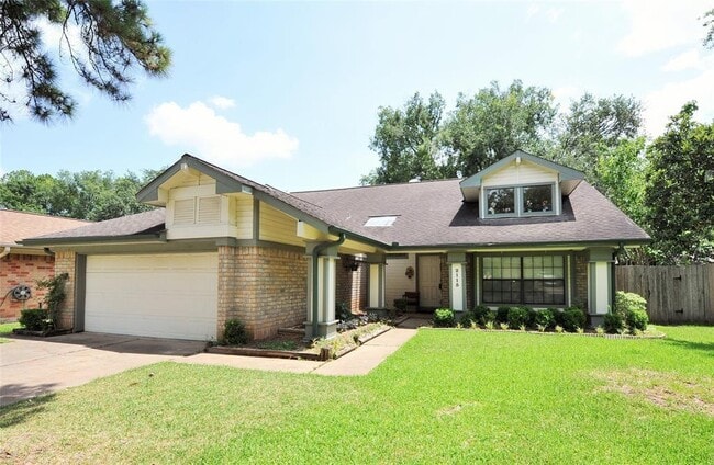 Primary Photo - 2115 Braesmeadow Ln
