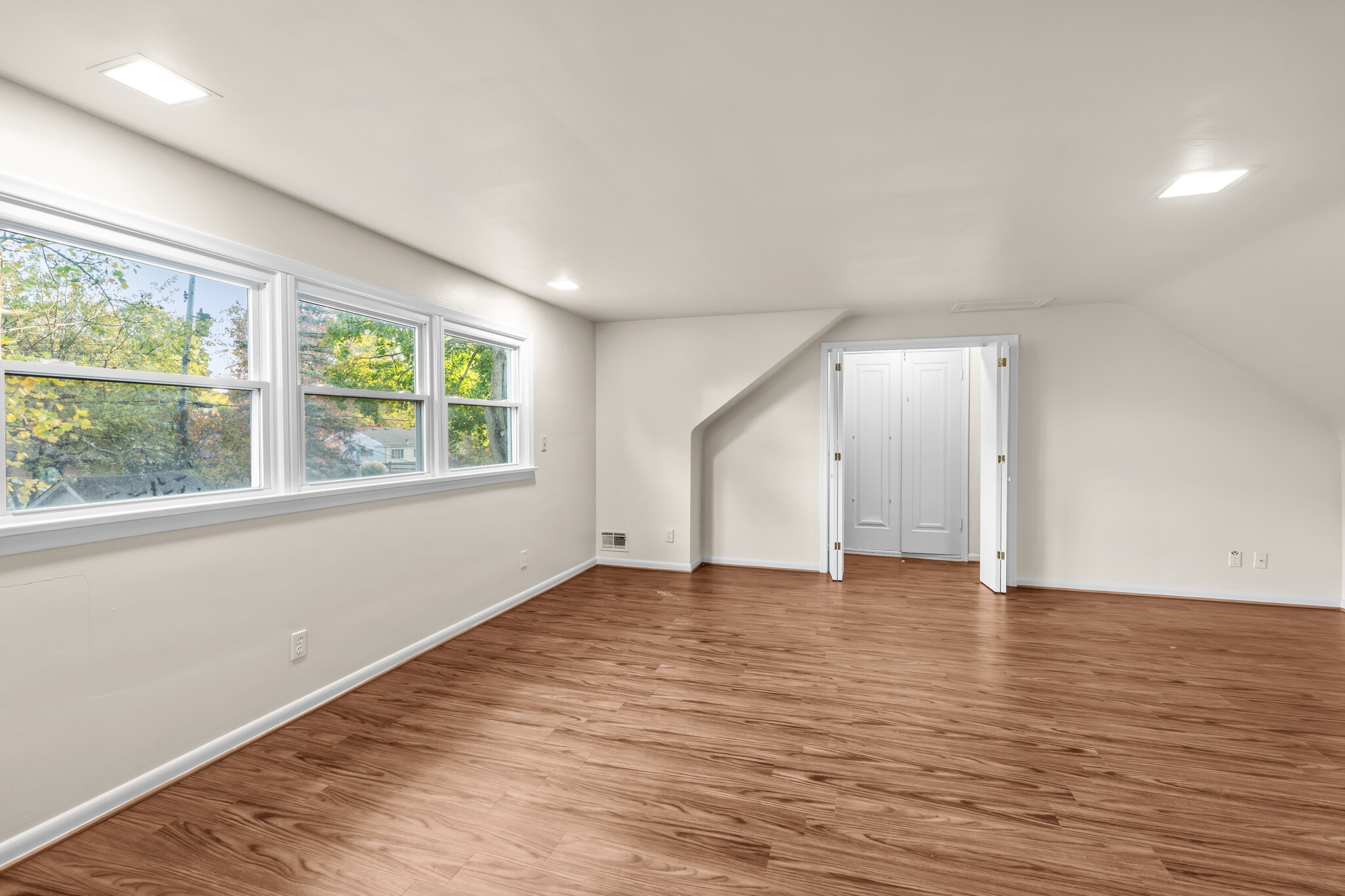 Building Photo - 3735 Heatherdowns Blvd