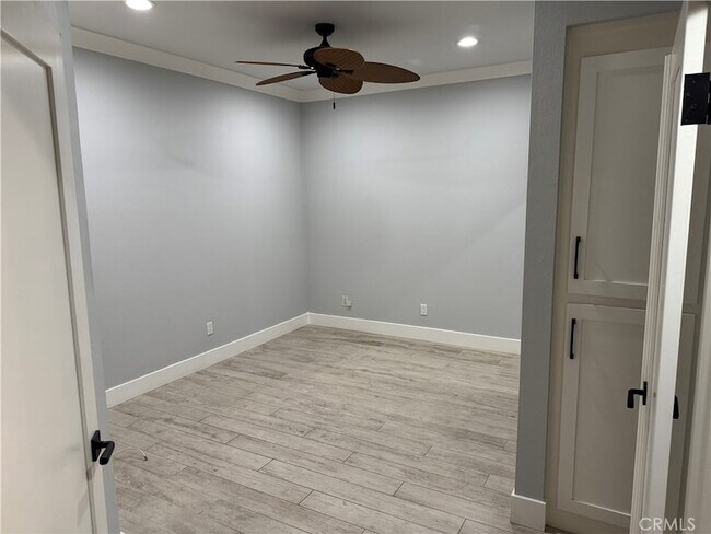 Building Photo - 4762 Tiara Dr