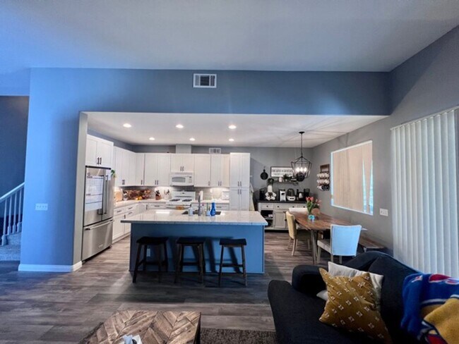 Building Photo - Beautifully upgraded 4 bedroom Murrieta home!