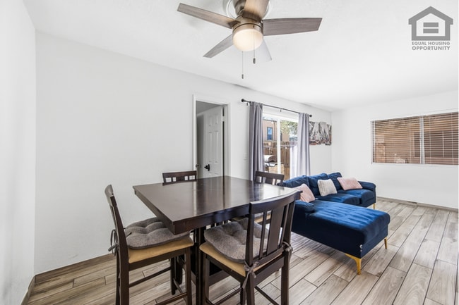 Building Photo - 2Bed/1.5Bath Townhouse at Olive Ave/63rd Ave! Ready for Immediate Move-In!