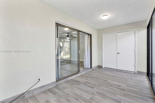 Building Photo - 48 Matador Ln