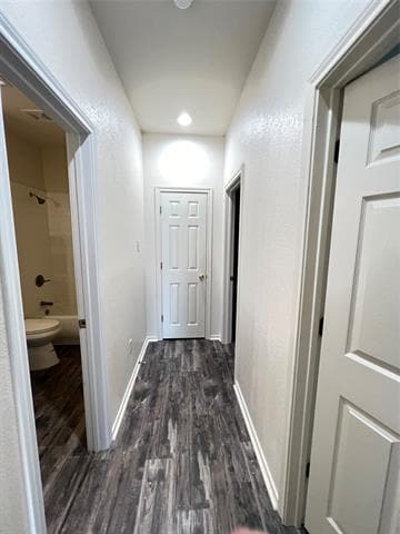 Building Photo - 7960 Glenway Dr