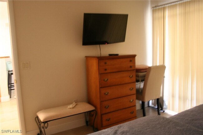 Building Photo - 12591 Equestrian Cir