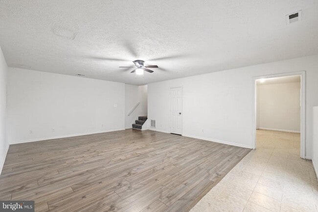 Building Photo - 345 Brown Ave