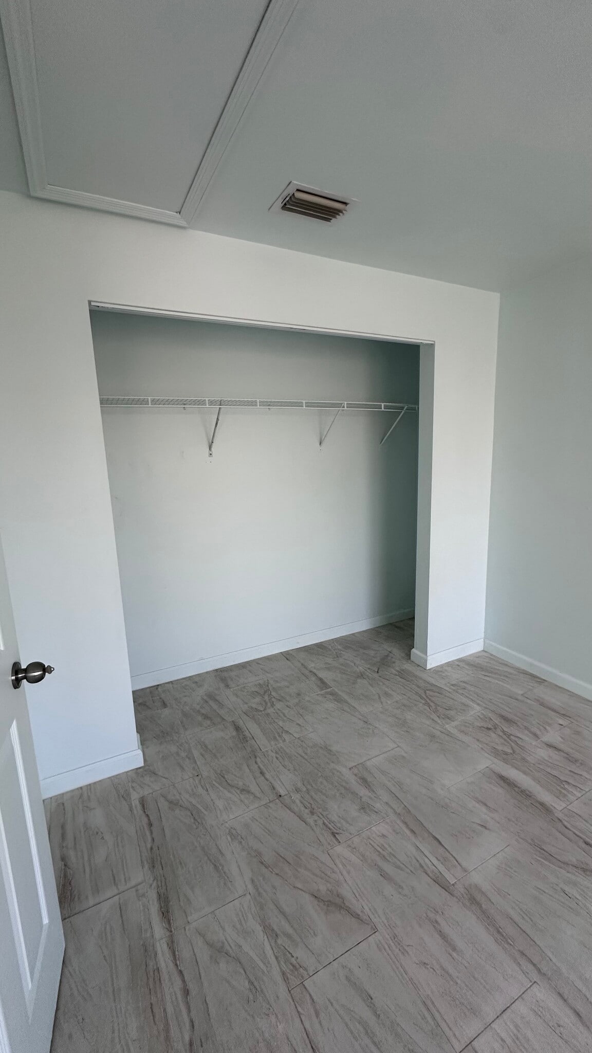 Building Photo - 1326 SE 8th Pl