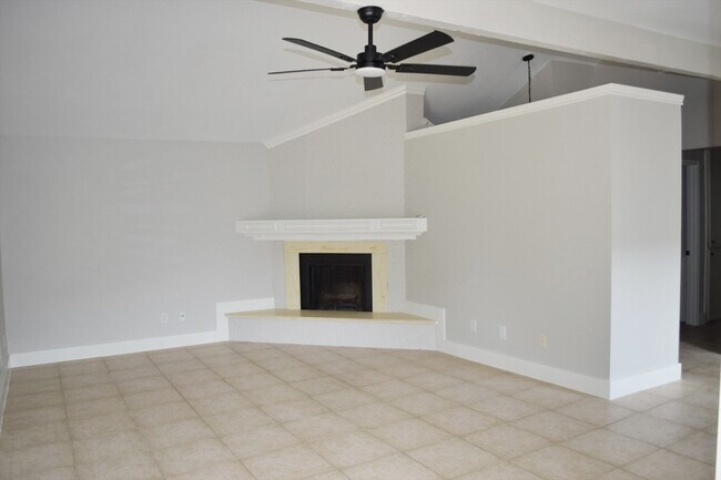 Building Photo - 2324 Peppermill Rd