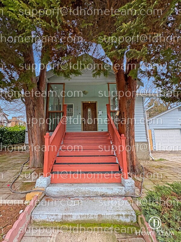 Building Photo - 4850 13th Ave S