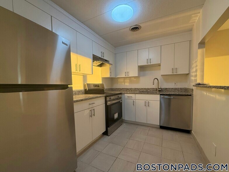 Building Photo - 51 Hill Rd