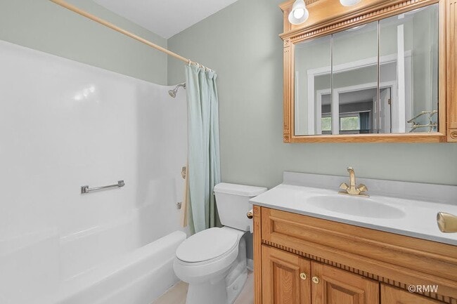 Building Photo - 309 Thistle Dr
