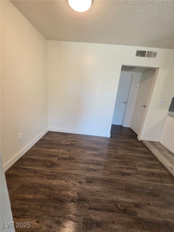 Building Photo - 1121 E Desert Inn Rd